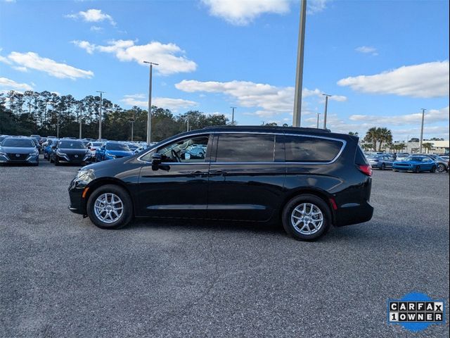 2022 Chrysler Pacifica Touring-L