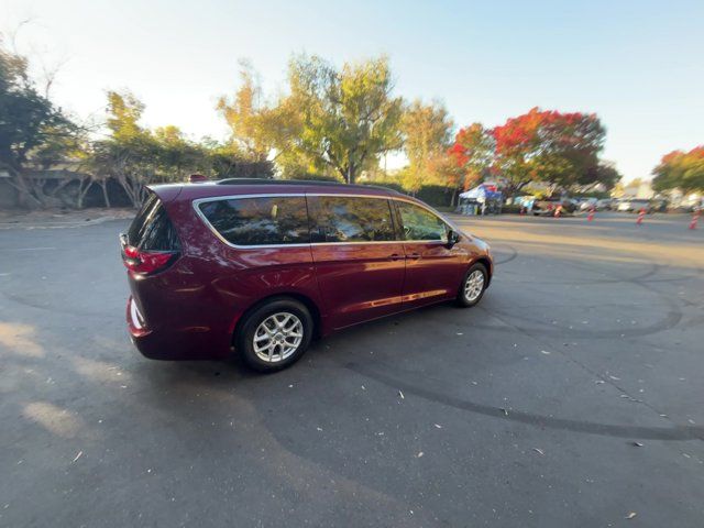 2022 Chrysler Pacifica Touring-L