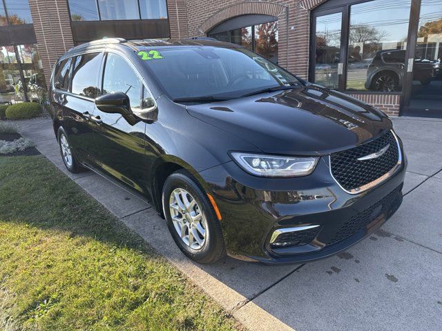 2022 Chrysler Pacifica Touring-L