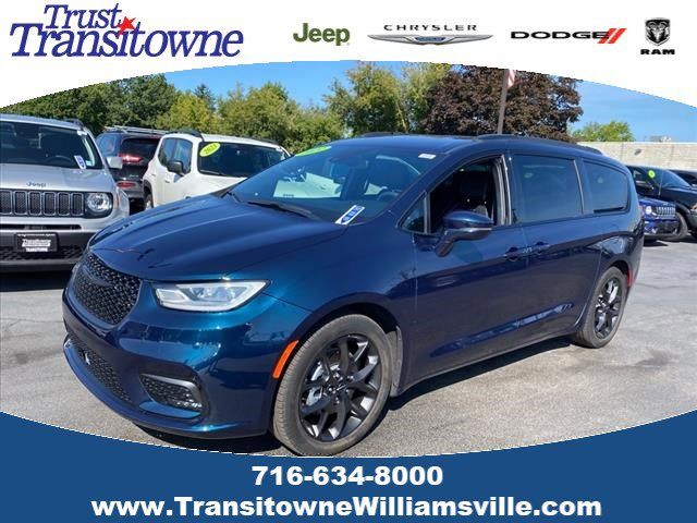 2022 Chrysler Pacifica Touring-L