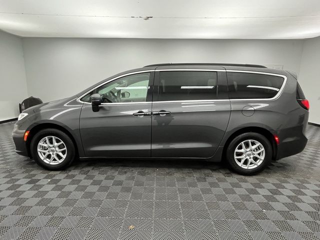 2022 Chrysler Pacifica Touring-L