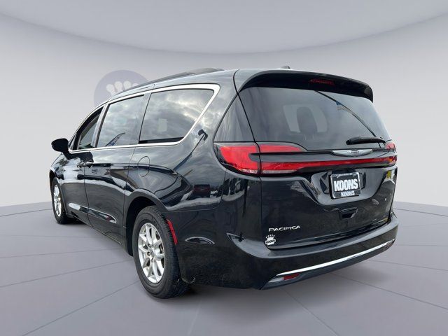 2022 Chrysler Pacifica Touring-L