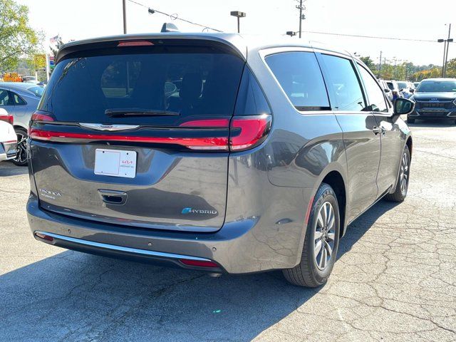 2022 Chrysler Pacifica Hybrid Touring L