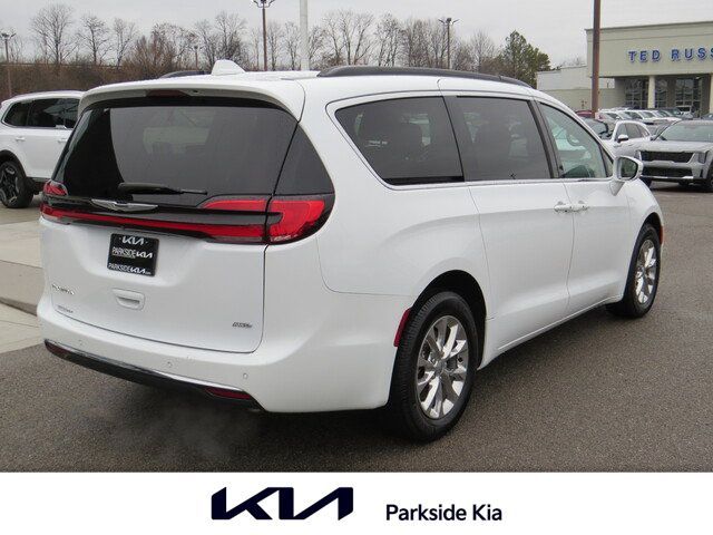 2022 Chrysler Pacifica Touring-L