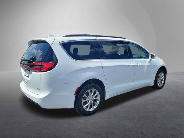 2022 Chrysler Pacifica Touring-L