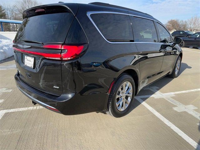 2022 Chrysler Pacifica Touring-L