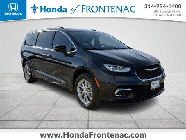 2022 Chrysler Pacifica Touring-L