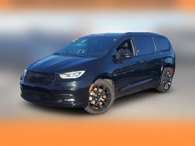 2022 Chrysler Pacifica Touring-L