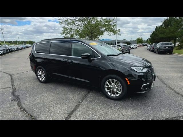 2022 Chrysler Pacifica Touring-L