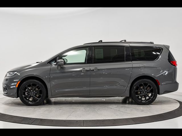 2022 Chrysler Pacifica Touring-L