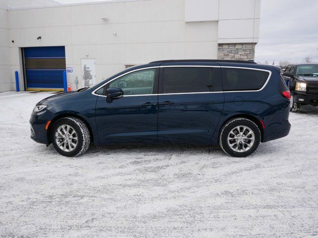 2022 Chrysler Pacifica Touring-L