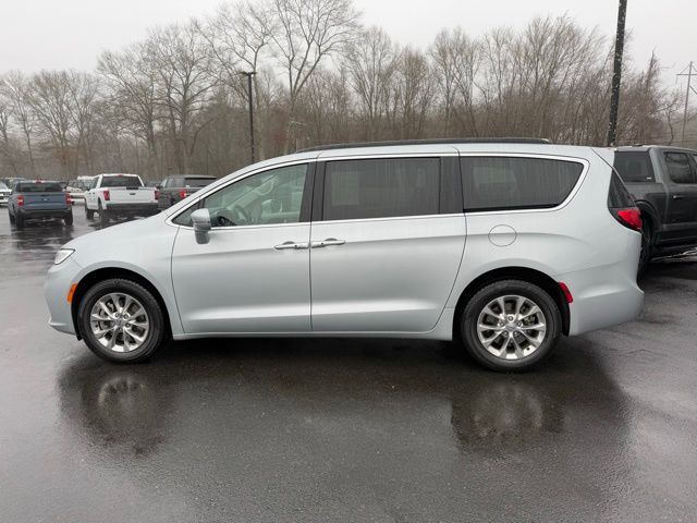 2022 Chrysler Pacifica Touring-L