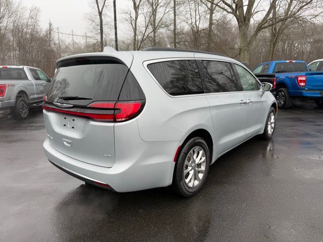 2022 Chrysler Pacifica Touring-L