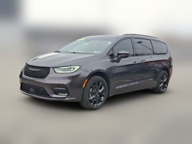 2022 Chrysler Pacifica Touring-L