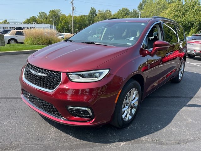 2022 Chrysler Pacifica Touring-L