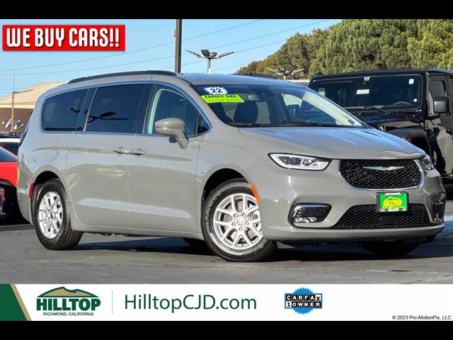 2022 Chrysler Pacifica Touring-L