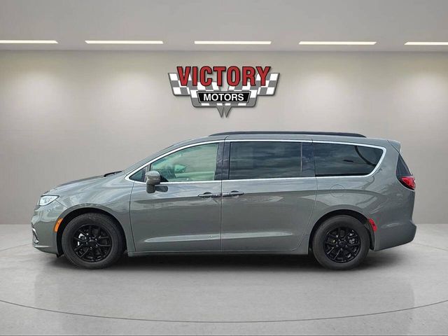 2022 Chrysler Pacifica Touring-L