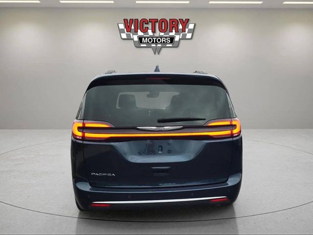 2022 Chrysler Pacifica Touring-L