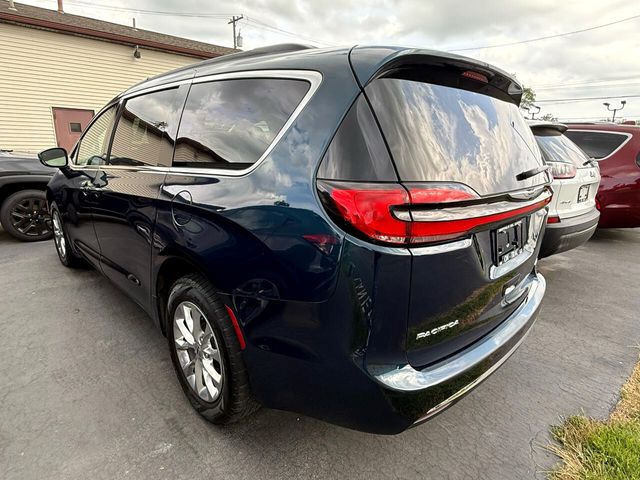 2022 Chrysler Pacifica Touring-L