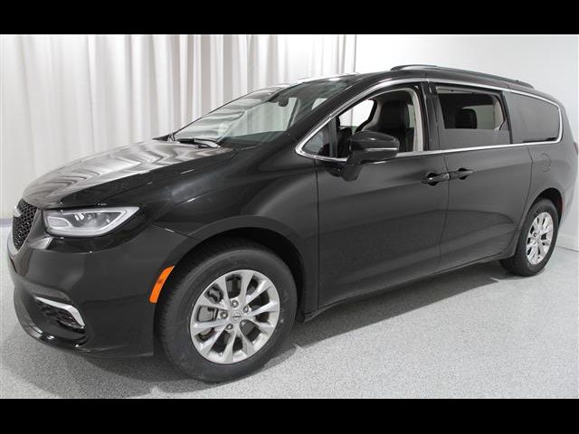 2022 Chrysler Pacifica Touring-L