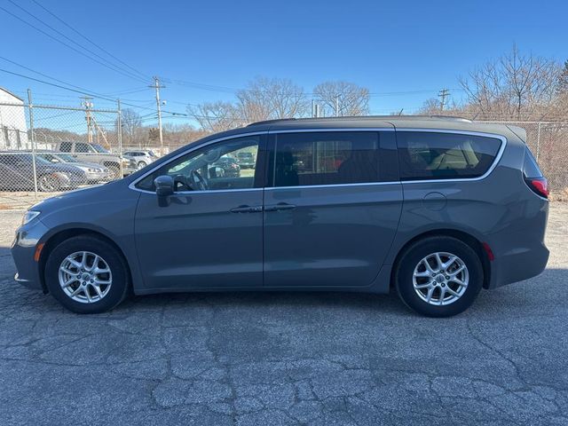 2022 Chrysler Pacifica Touring-L