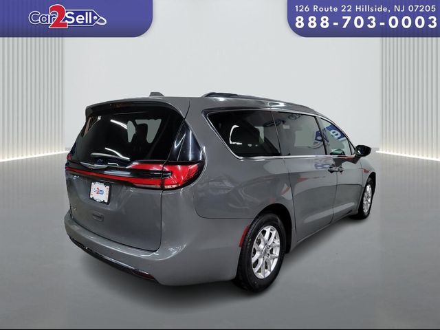 2022 Chrysler Pacifica Touring-L