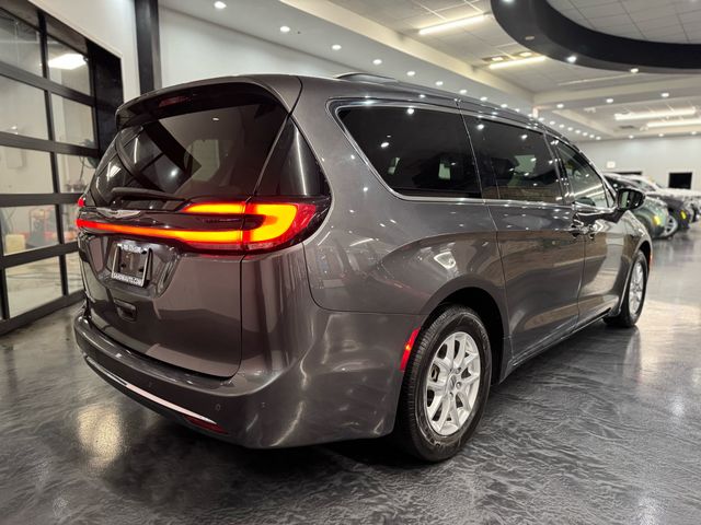 2022 Chrysler Pacifica Touring-L