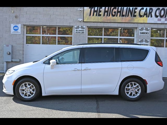 2022 Chrysler Pacifica Touring-L