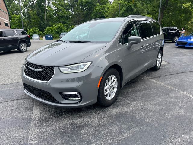 2022 Chrysler Pacifica Touring-L