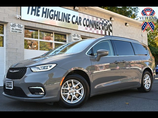 2022 Chrysler Pacifica Touring-L