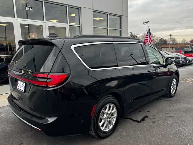 2022 Chrysler Pacifica Touring-L