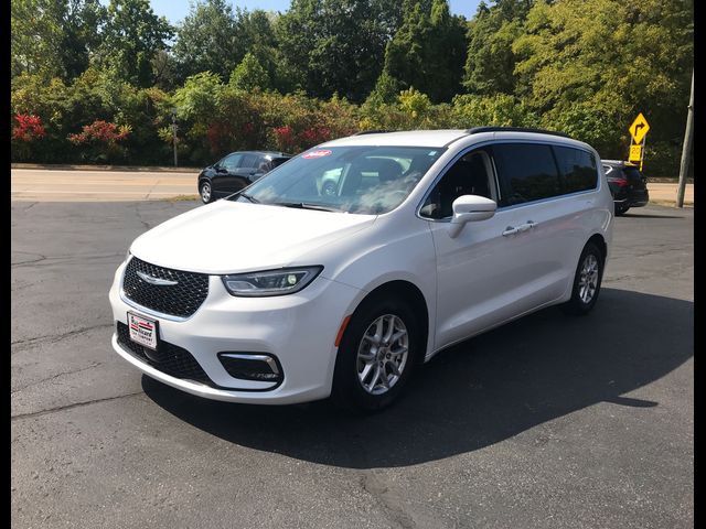 2022 Chrysler Pacifica Touring-L