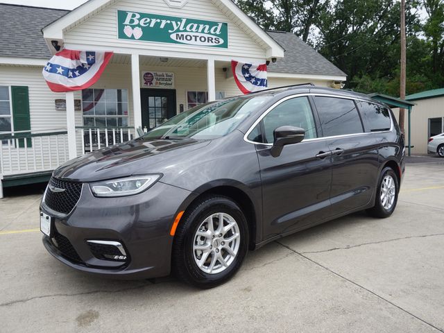 2022 Chrysler Pacifica Touring-L