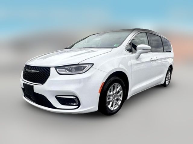 2022 Chrysler Pacifica Touring-L