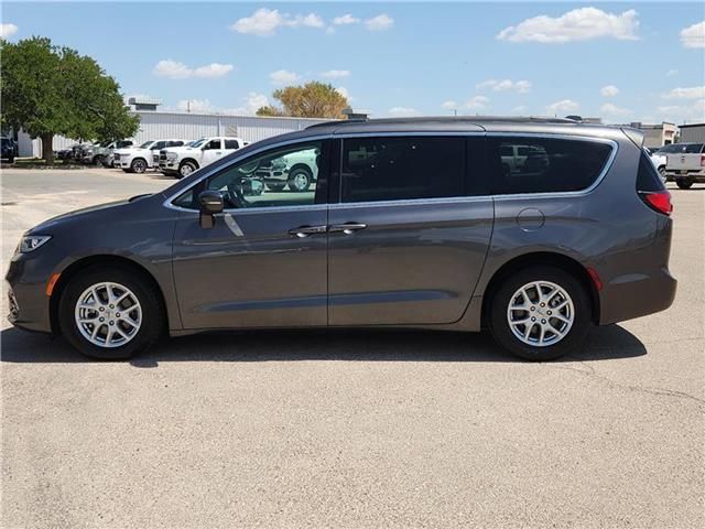 2022 Chrysler Pacifica Touring-L