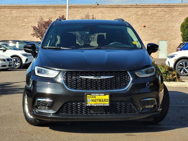 2022 Chrysler Pacifica Touring-L