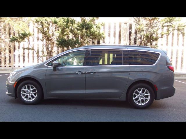 2022 Chrysler Pacifica Touring-L