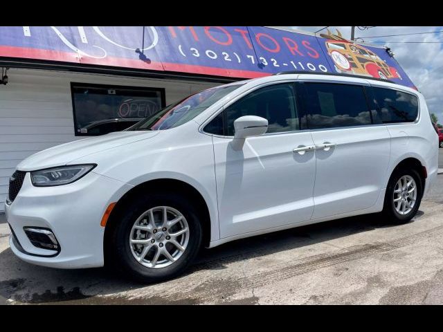2022 Chrysler Pacifica Touring-L