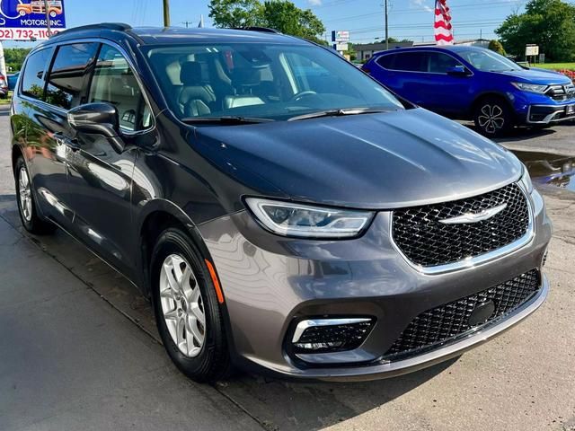 2022 Chrysler Pacifica Touring-L