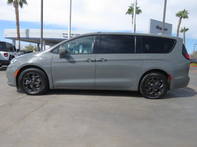 2022 Chrysler Pacifica Hybrid Limited