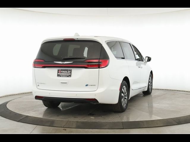 2022 Chrysler Pacifica Hybrid Limited