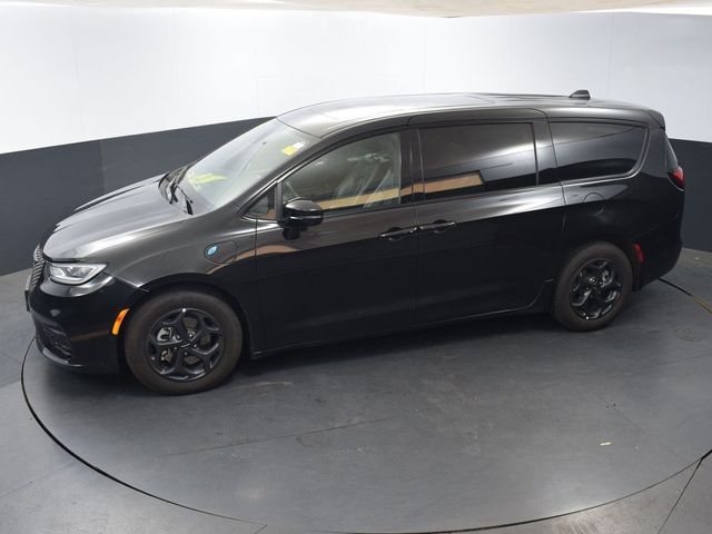 2022 Chrysler Pacifica Hybrid Limited