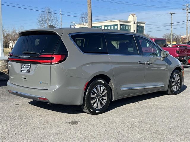 2022 Chrysler Pacifica Hybrid Limited