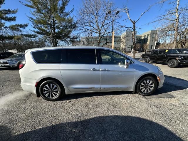 2022 Chrysler Pacifica Hybrid Limited