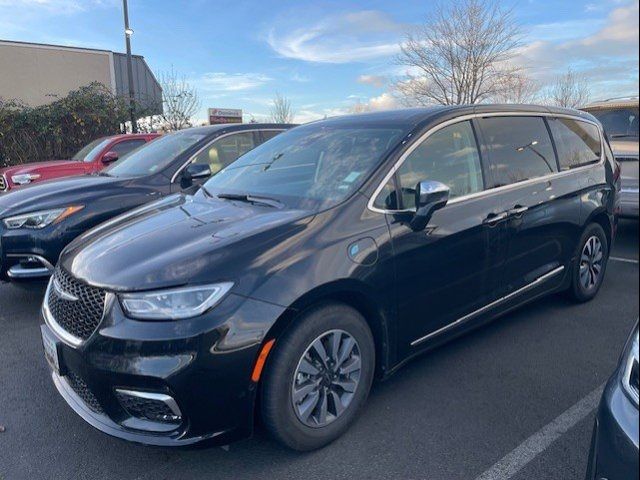 2022 Chrysler Pacifica Hybrid Limited