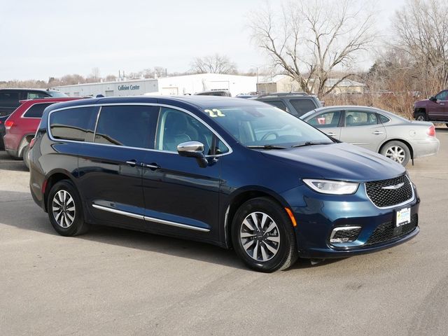 2022 Chrysler Pacifica Hybrid Limited