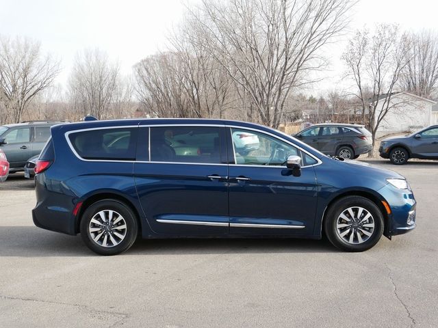 2022 Chrysler Pacifica Hybrid Limited