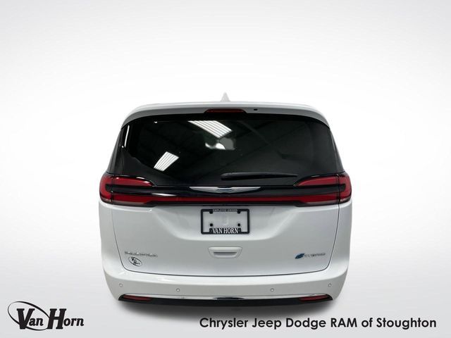 2022 Chrysler Pacifica Hybrid Limited