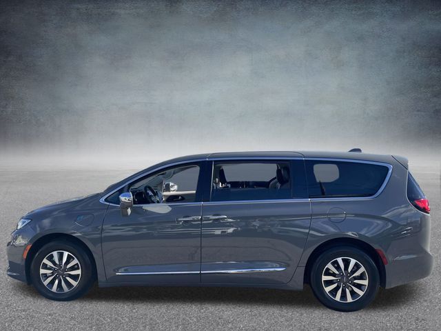 2022 Chrysler Pacifica Hybrid Limited