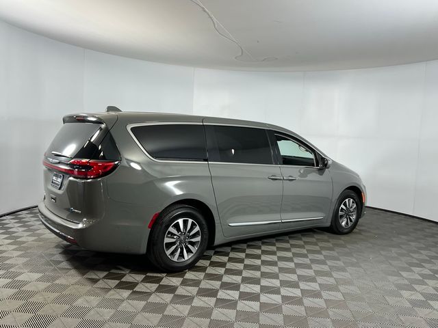 2022 Chrysler Pacifica Hybrid Limited